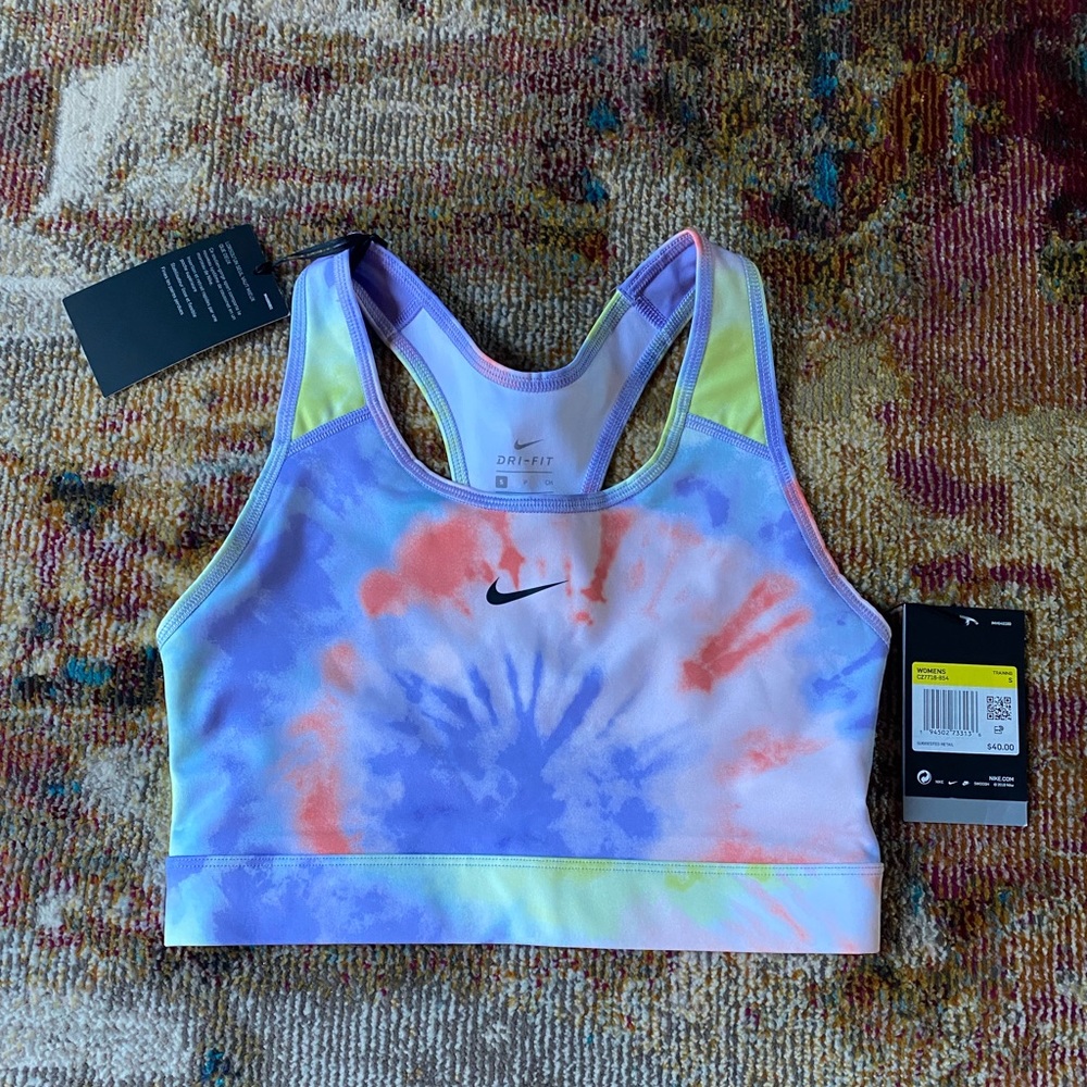 ✨Nike Rainbow Sports Bra!